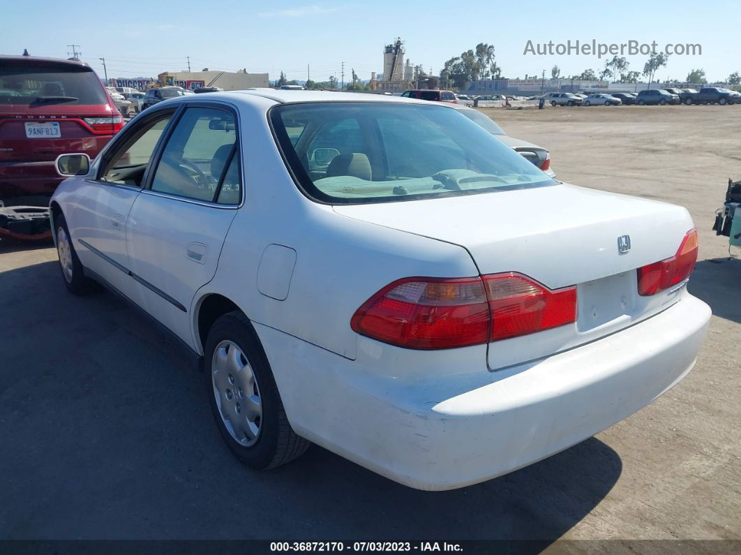 2000 Honda Accord Sdn Lx Белый vin: 1HGCG6653YA045732