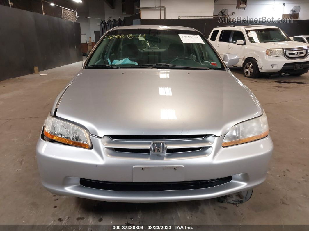 2000 Honda Accord Sdn Lx Silver vin: 1HGCG665XYA026126