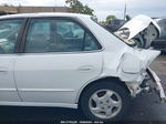 2000 Honda Accord 2.3 Ex White vin: 1HGCG6681YA095569