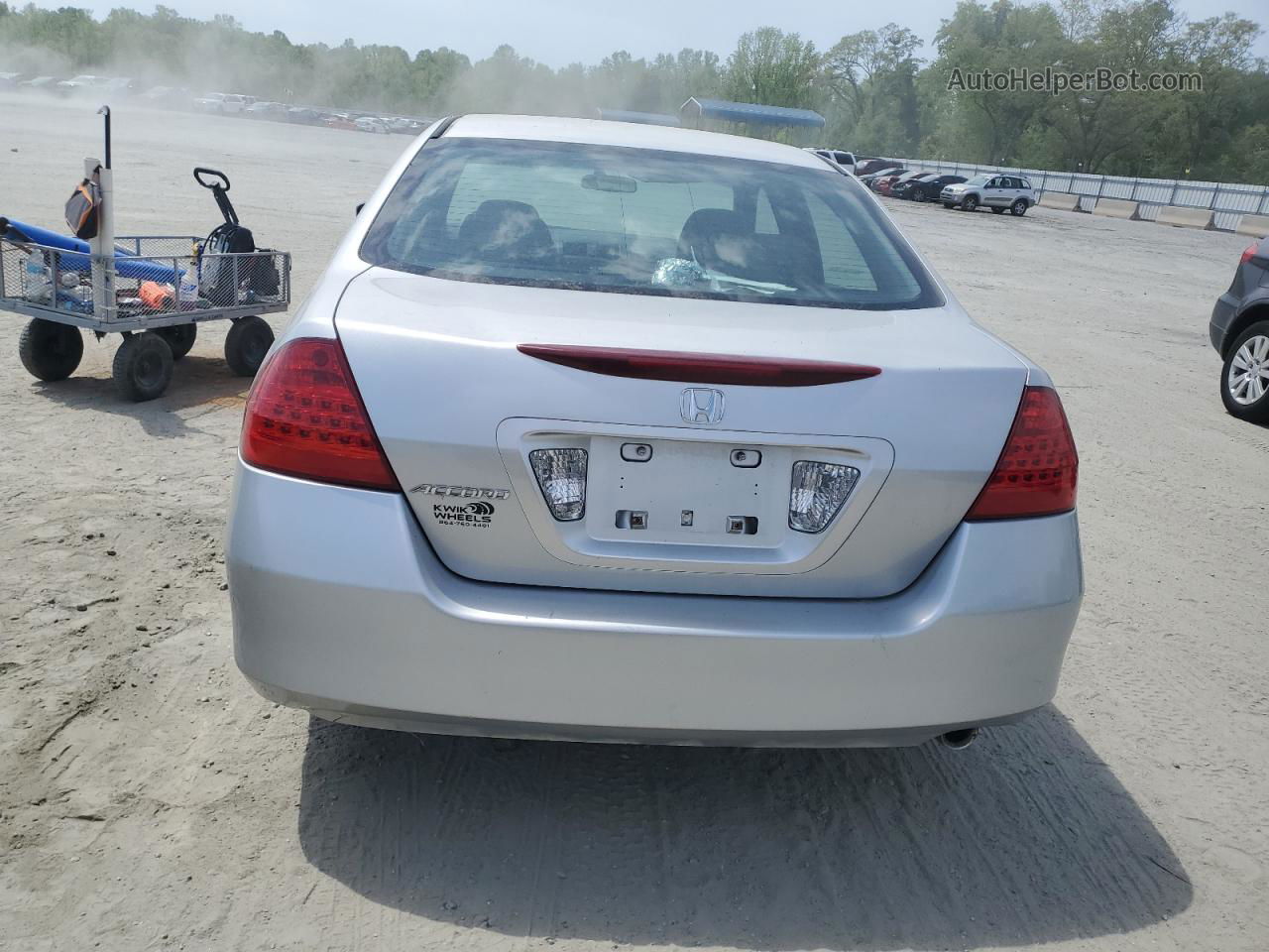 2007 Honda Accord Value Silver vin: 1HGCM56137A030646