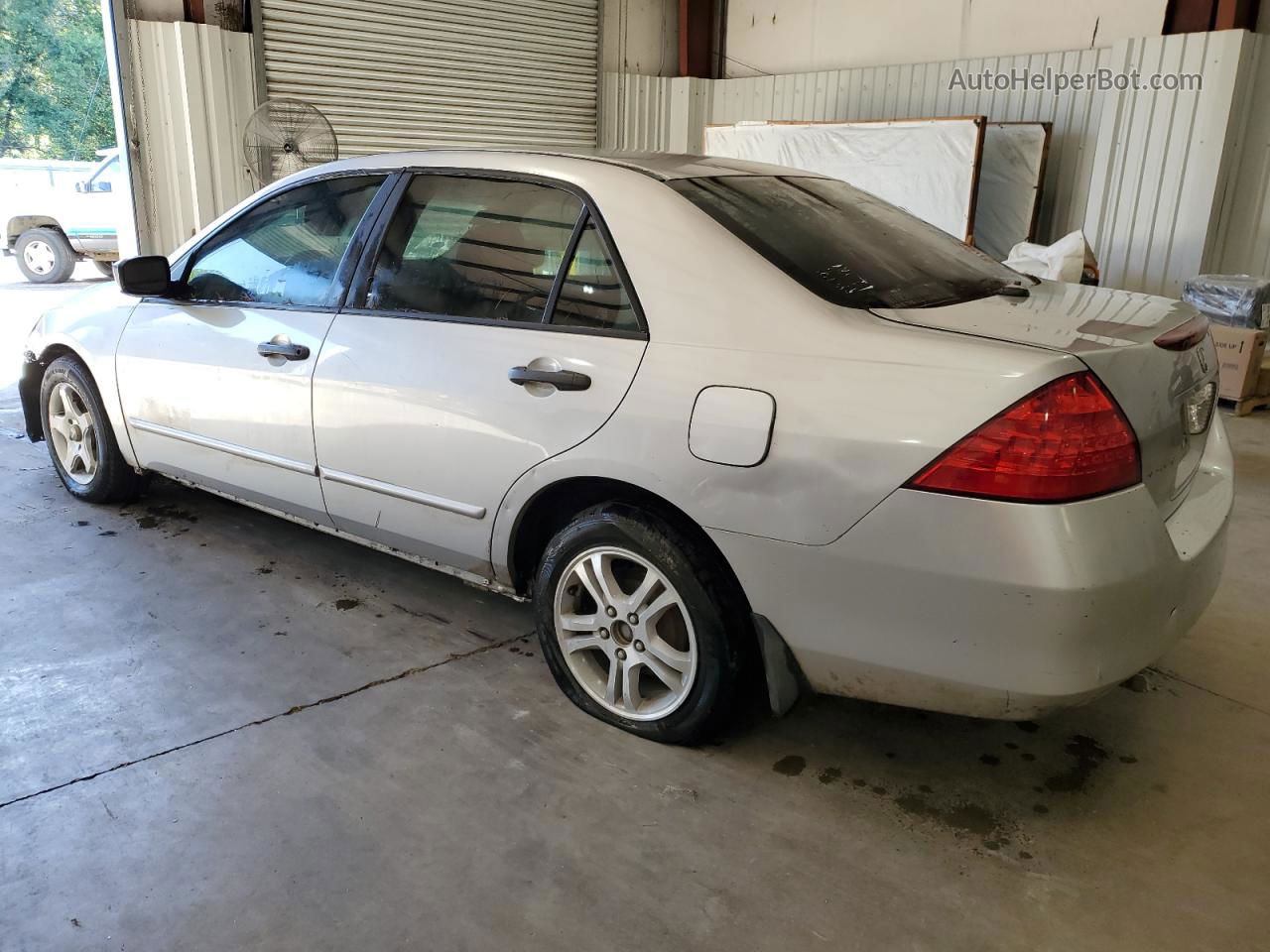 2007 Honda Accord Value Серебряный vin: 1HGCM56197A057821