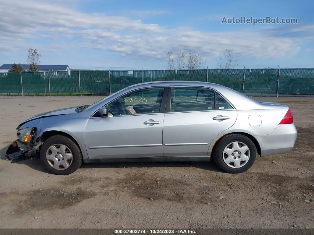 2007 Honda Accord Sdn Lx Silver vin: 1HGCM56437A100379