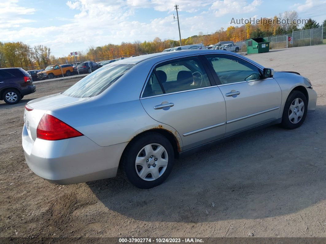 2007 Honda Accord Sdn Lx Silver vin: 1HGCM56437A100379