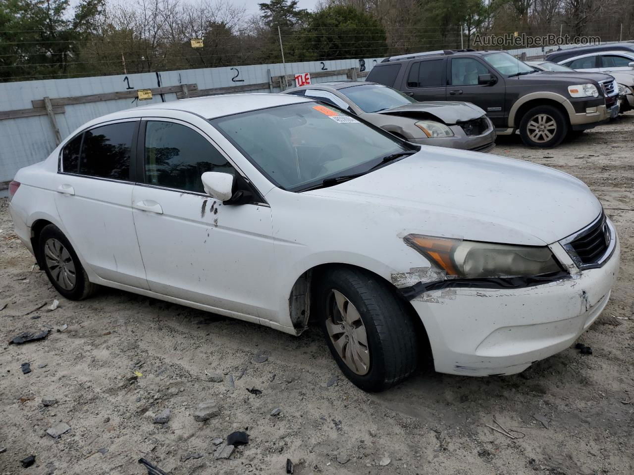 2008 Honda Accord Lx White vin: 1HGCP26358A057405