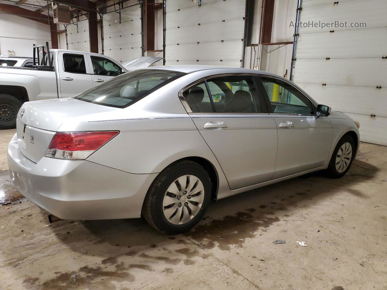 2009 Honda Accord Lx Silver vin: 1HGCP26369A076305