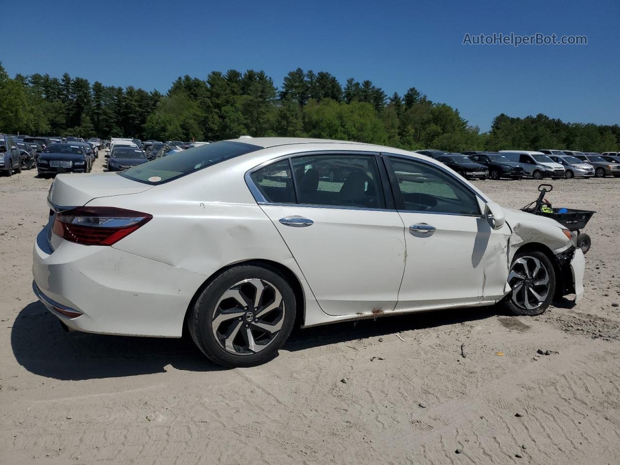 2017 Honda Accord Ex White vin: 1HGCR2F00HA046876