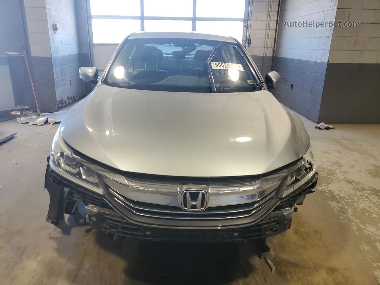 2017 Honda Accord Lx Silver vin: 1HGCR2F30HA159687