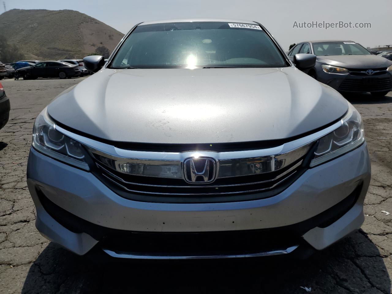 2017 Honda Accord Lx Silver vin: 1HGCR2F32HA243168