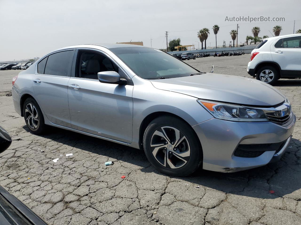 2017 Honda Accord Lx Silver vin: 1HGCR2F32HA243168