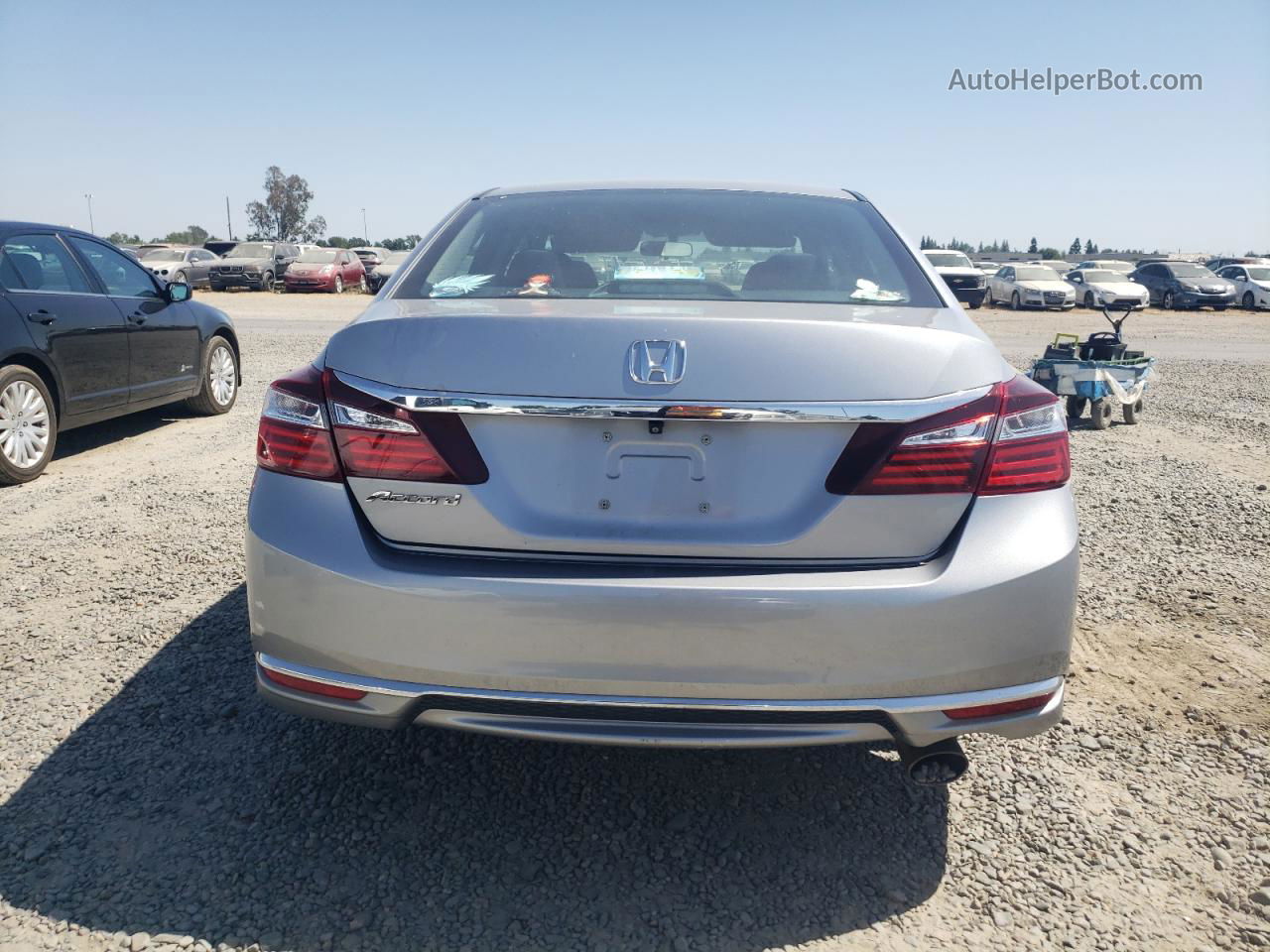 2017 Honda Accord Lx Серебряный vin: 1HGCR2F34HA108063