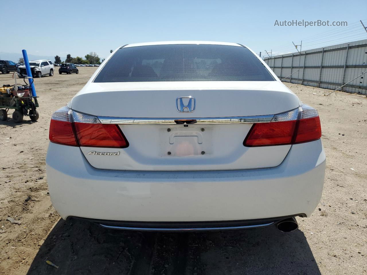 2015 Honda Accord Lx White vin: 1HGCR2F35FA204104