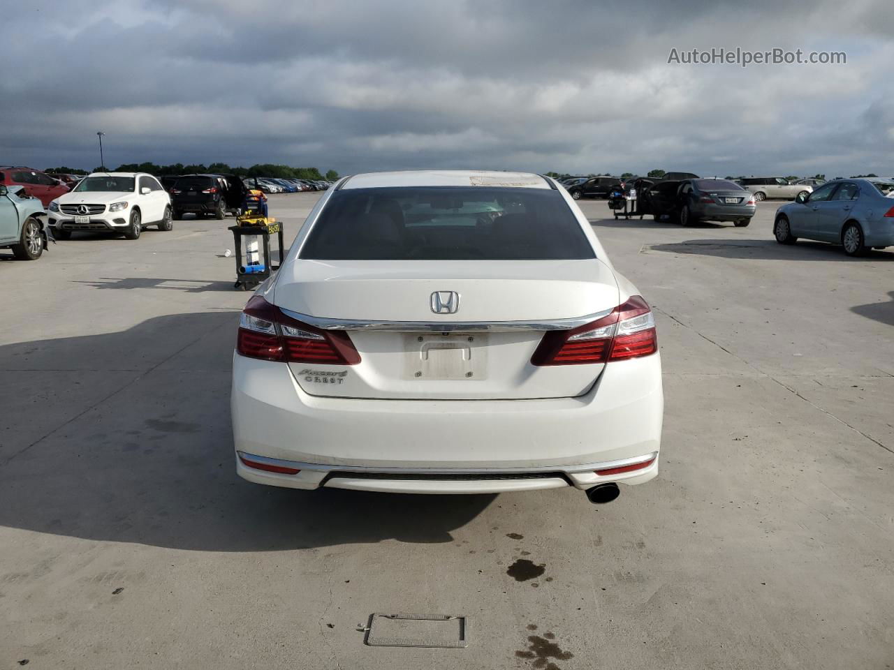 2017 Honda Accord Lx White vin: 1HGCR2F38HA053844