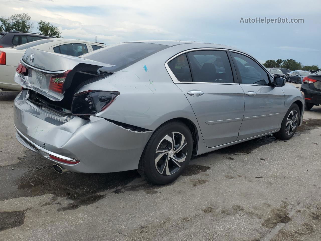 2017 Honda Accord Lx Silver vin: 1HGCR2F38HA129790