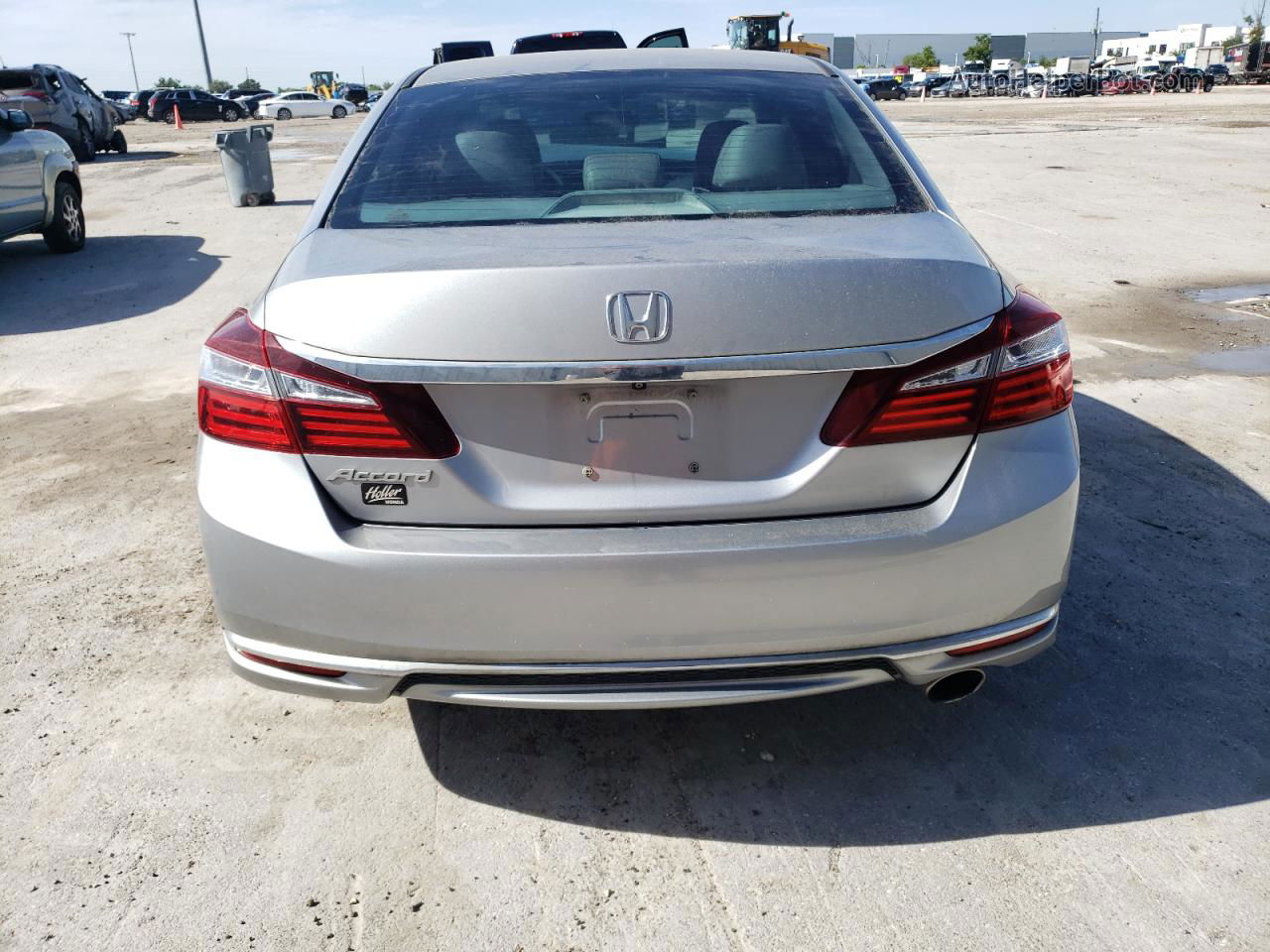 2017 Honda Accord Lx Silver vin: 1HGCR2F38HA183526