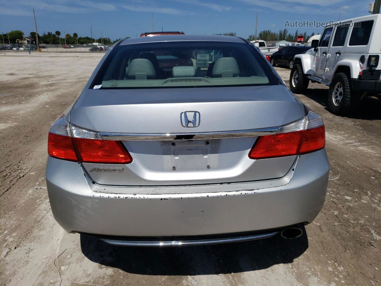 2014 Honda Accord Lx Silver vin: 1HGCR2F39EA019469