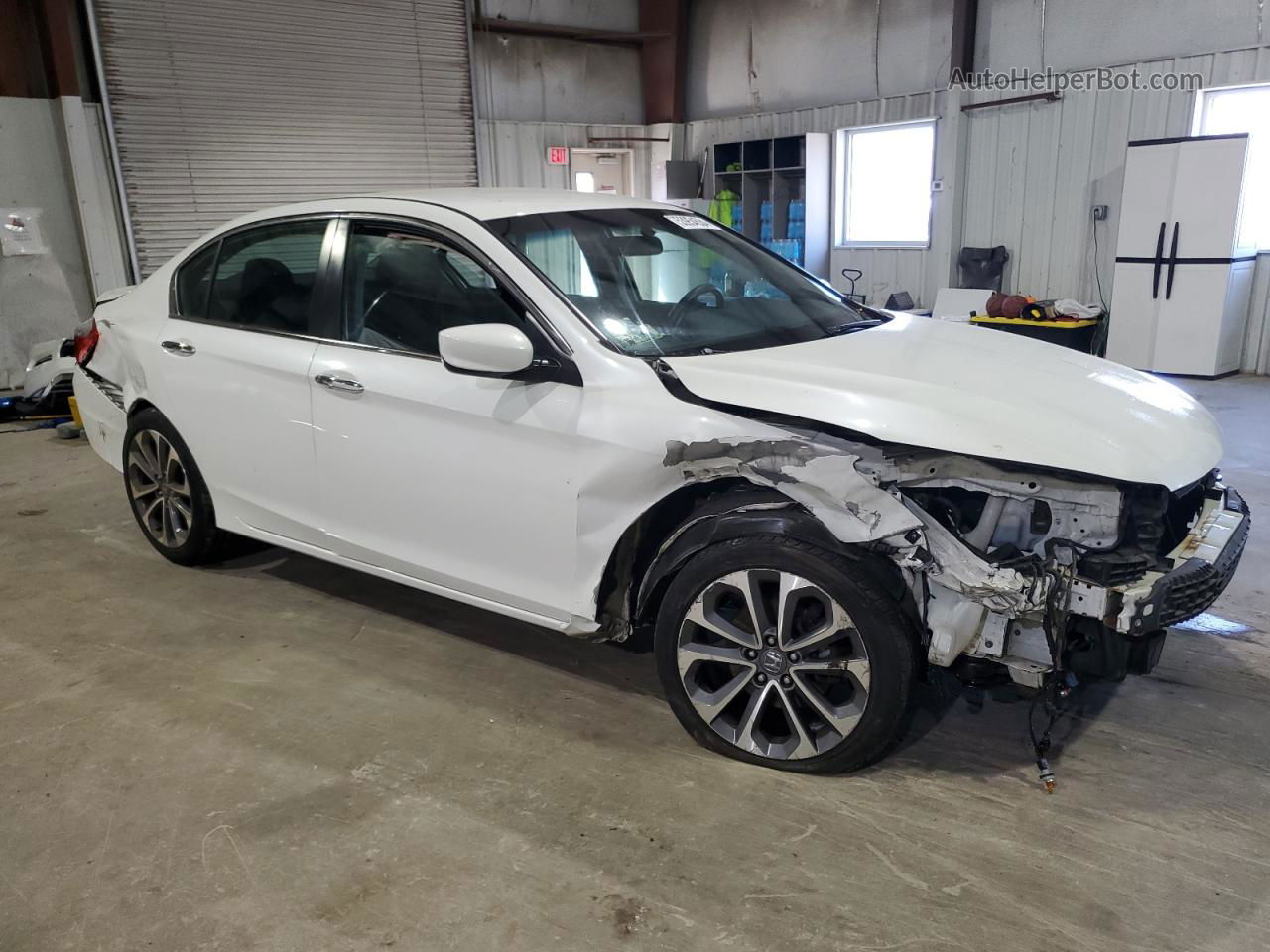 2015 Honda Accord Sport White vin: 1HGCR2F52FA230323