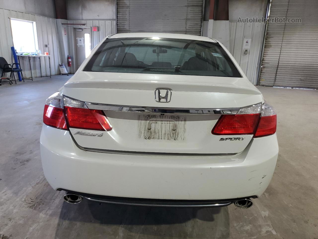 2015 Honda Accord Sport White vin: 1HGCR2F52FA230323