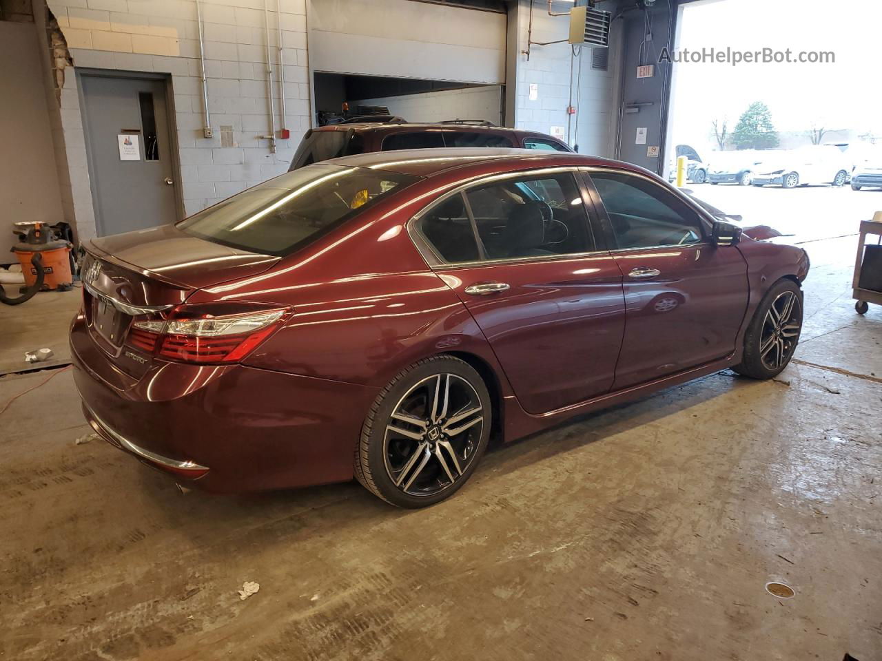 2017 Honda Accord Sport Red vin: 1HGCR2F56HA124587