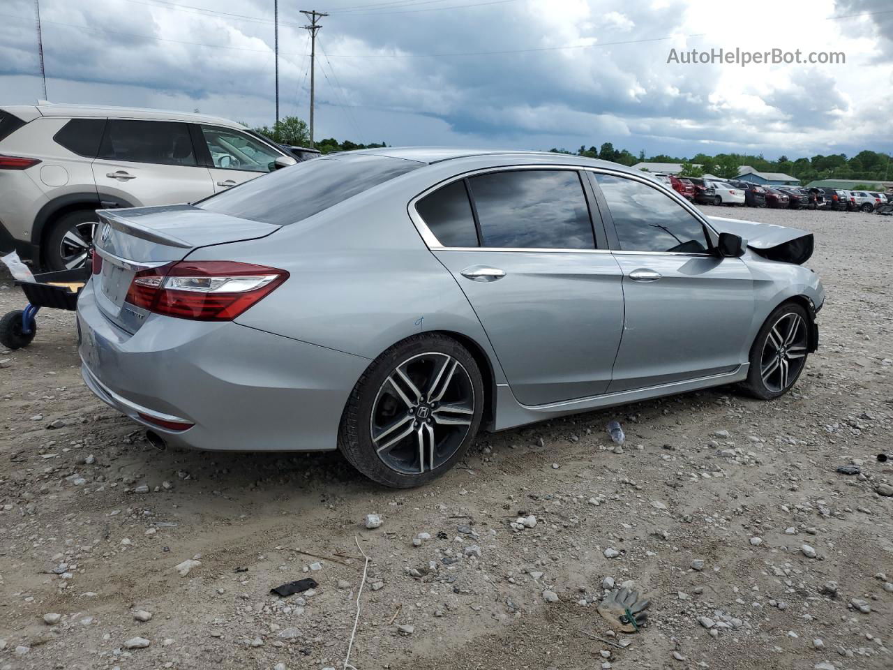 2017 Honda Accord Sport Silver vin: 1HGCR2F58HA070337