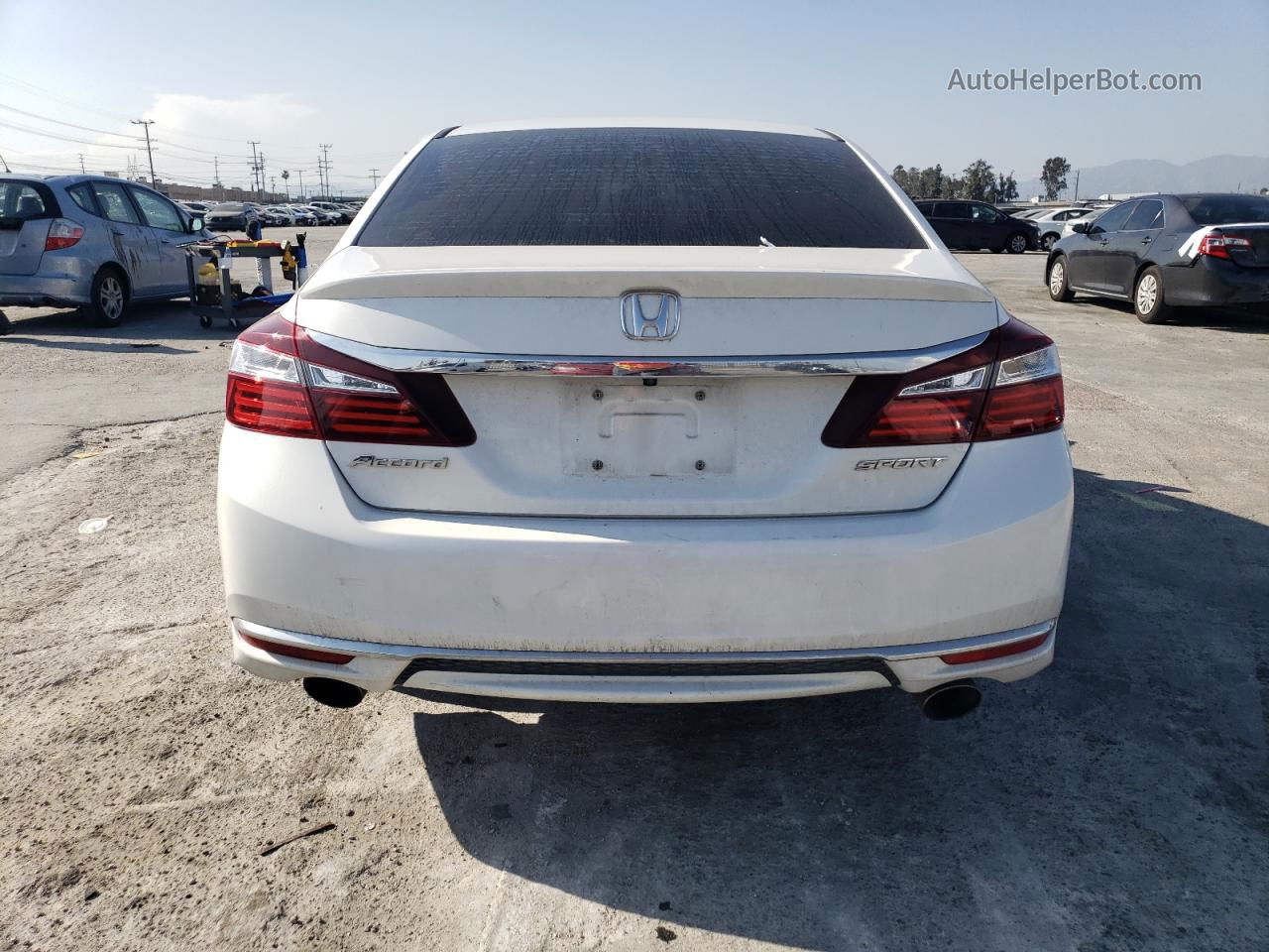 2016 Honda Accord Sport White vin: 1HGCR2F5XGA022160