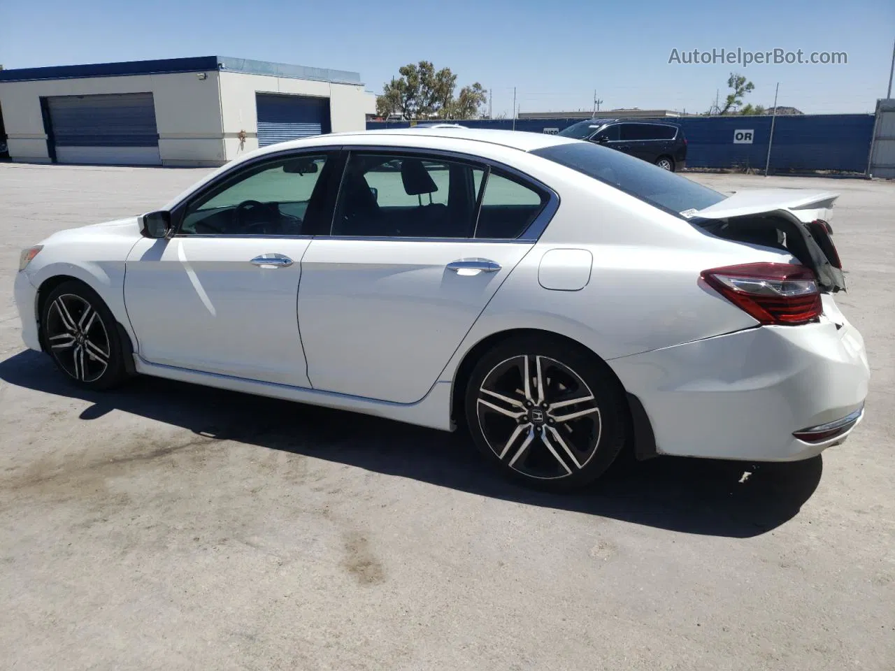 2017 Honda Accord Sport White vin: 1HGCR2F64HA022407