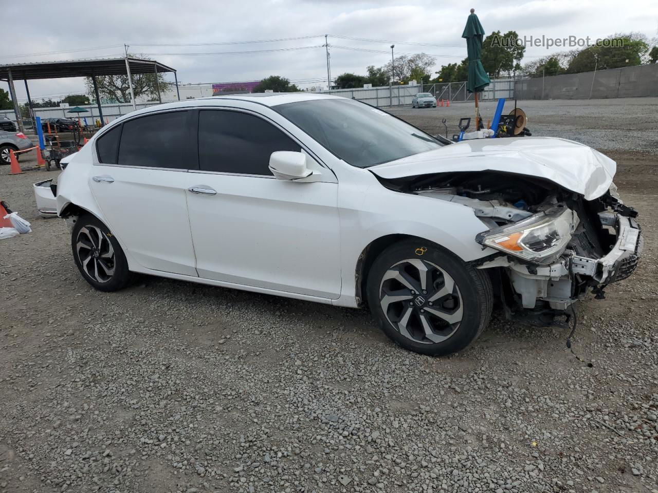 2017 Honda Accord Exl White vin: 1HGCR3F81HA000033