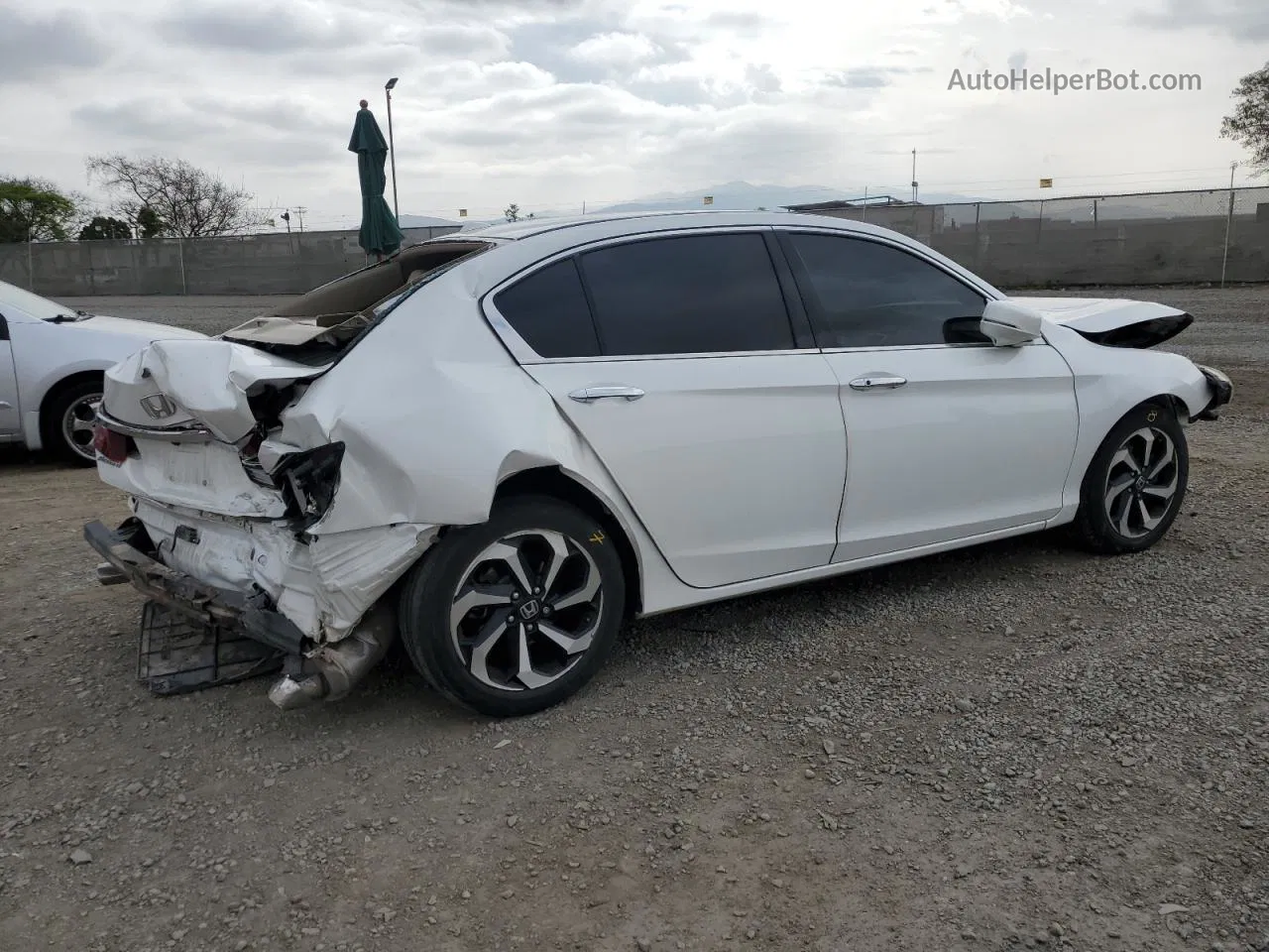 2017 Honda Accord Exl White vin: 1HGCR3F81HA000033