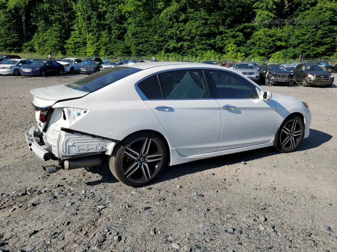 2017 Honda Accord Touring White vin: 1HGCR3F91HA008058