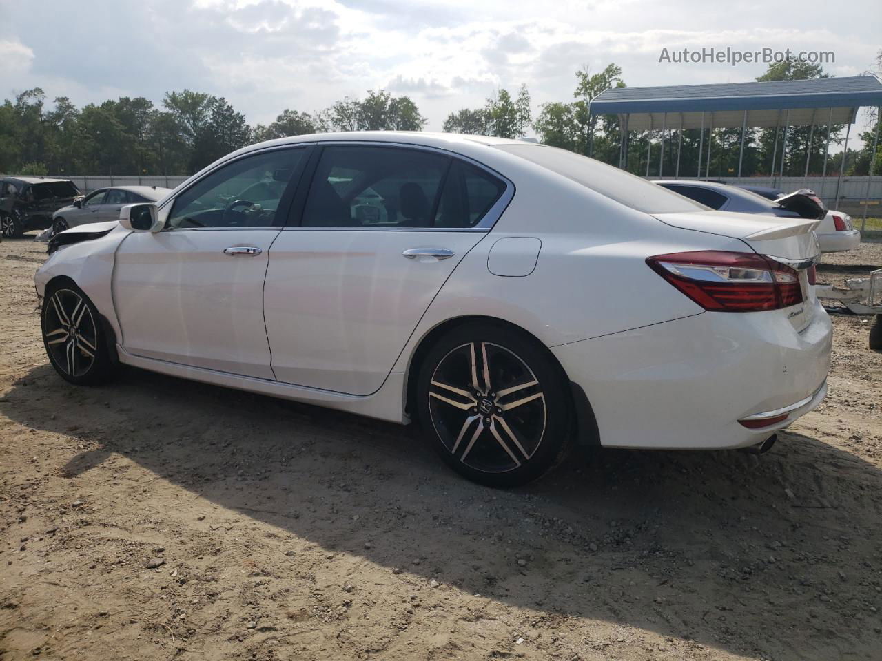 2017 Honda Accord Touring White vin: 1HGCR3F92HA014435