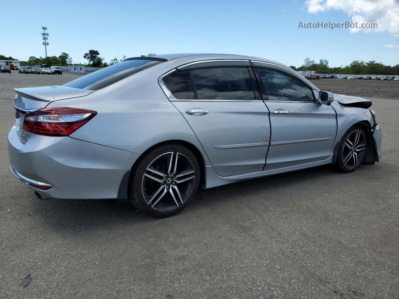 2017 Honda Accord Touring Silver vin: 1HGCR3F93HA027162