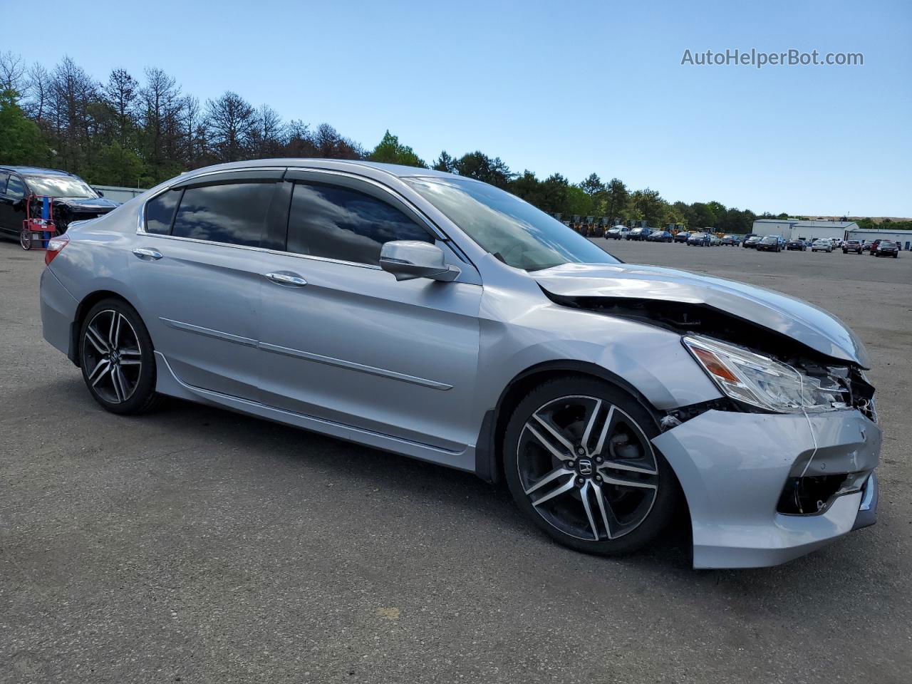 2017 Honda Accord Touring Silver vin: 1HGCR3F93HA027162