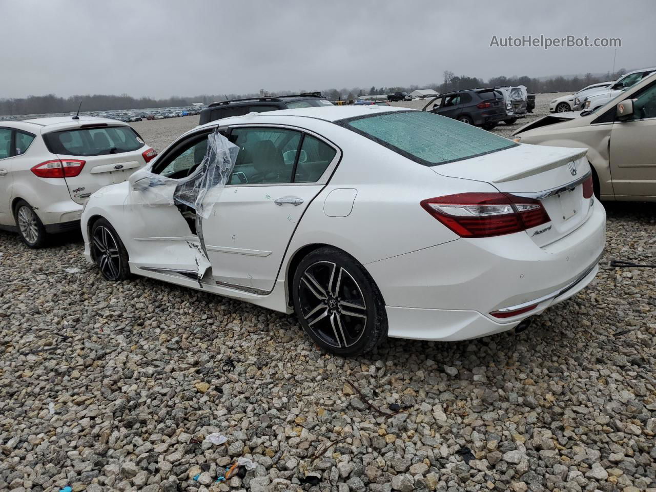 2016 Honda Accord Touring White vin: 1HGCR3F94GA009414