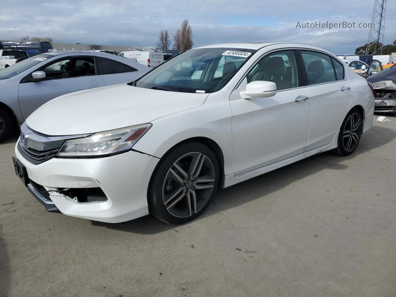 2017 Honda Accord Touring Белый vin: 1HGCR3F95HA010301