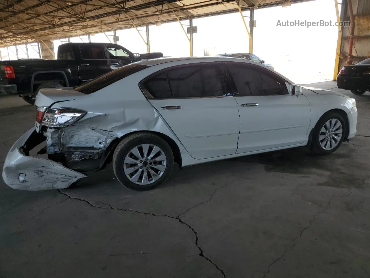 2014 Honda Accord Touring White vin: 1HGCR3F96EA032903