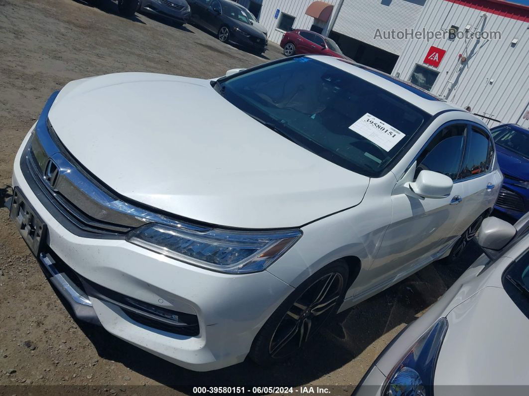 2016 Honda Accord Touring White vin: 1HGCR3F98GA022117