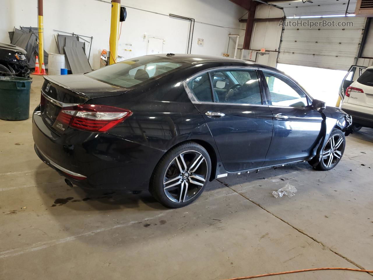 2016 Honda Accord Touring Black vin: 1HGCR3F99GA014236