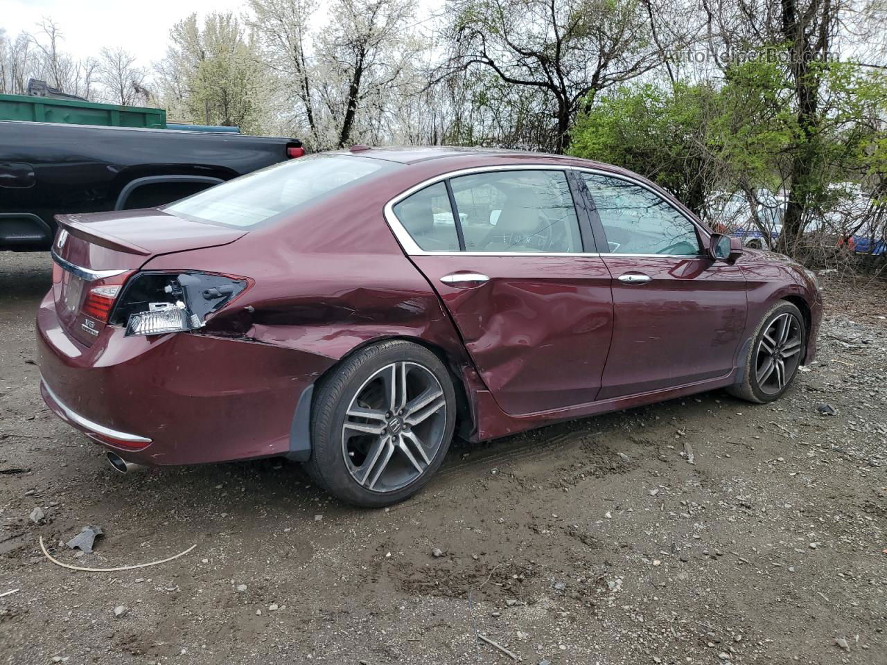 2016 Honda Accord Touring Burgundy vin: 1HGCR3F9XGA024466