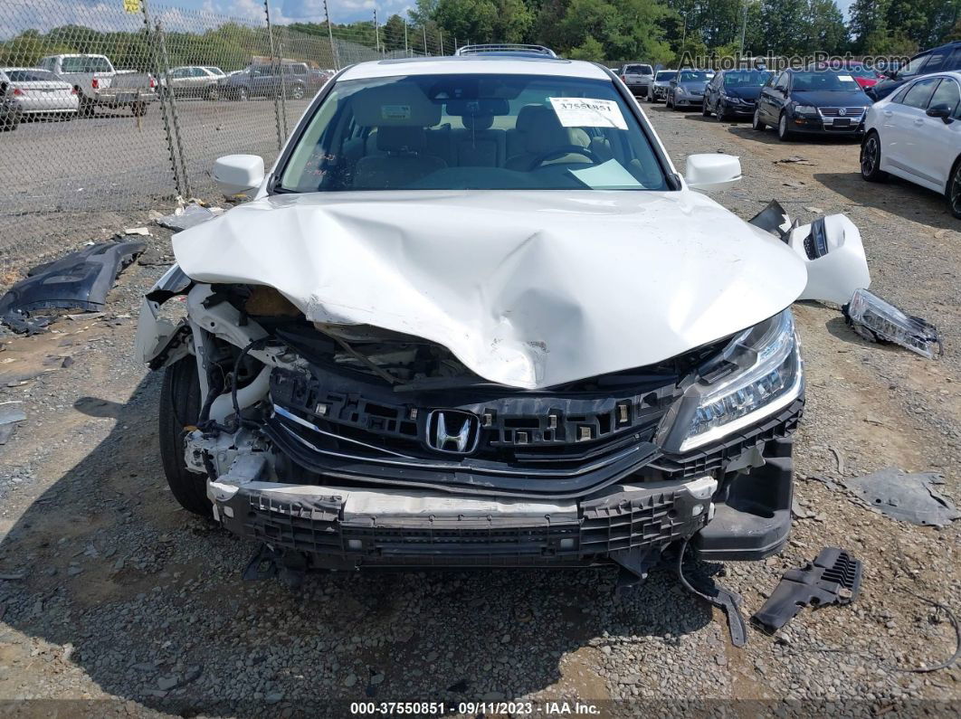 2017 Honda Accord Sedan Touring White vin: 1HGCR3F9XHA030074