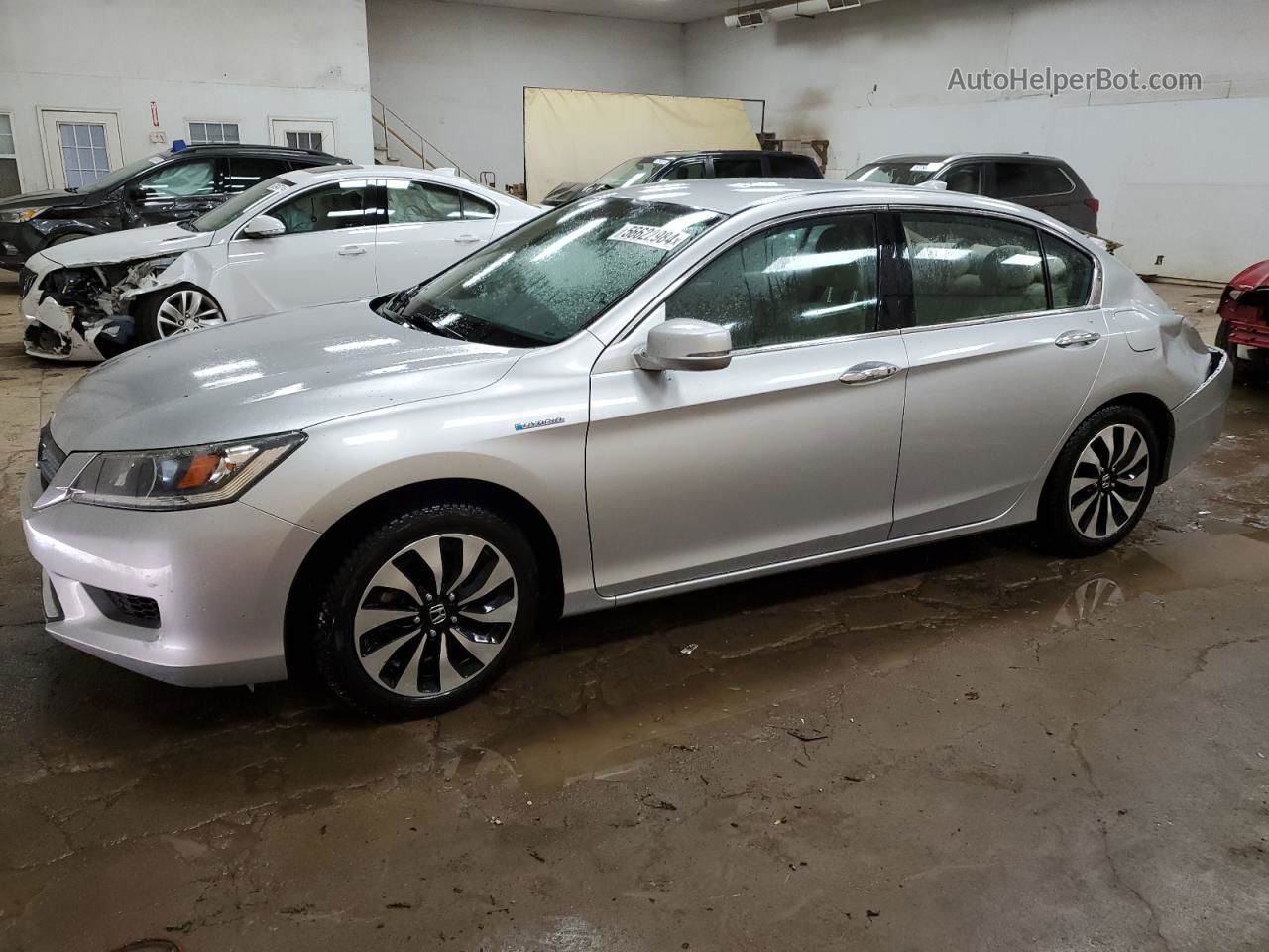 2015 Honda Accord Hybrid Silver vin: 1HGCR6F37FA002825