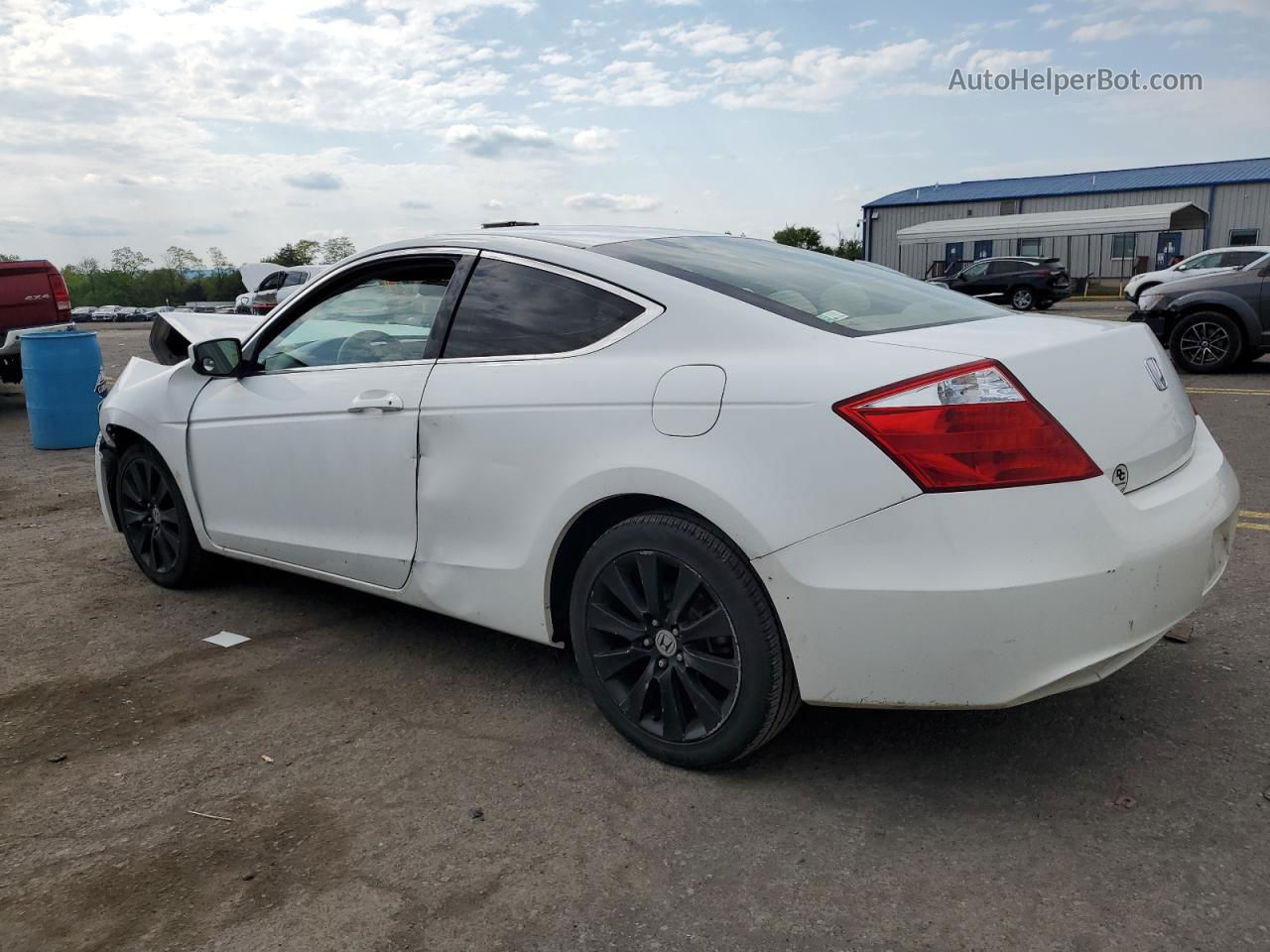 2009 Honda Accord Lx White vin: 1HGCS12329A023552