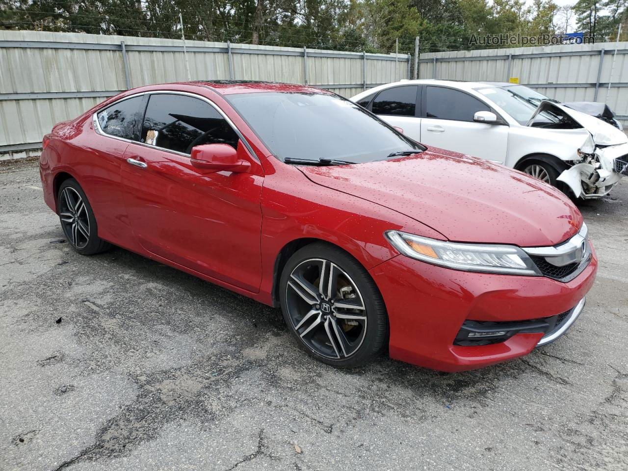 2017 Honda Accord Touring Красный vin: 1HGCT2B02HA004491