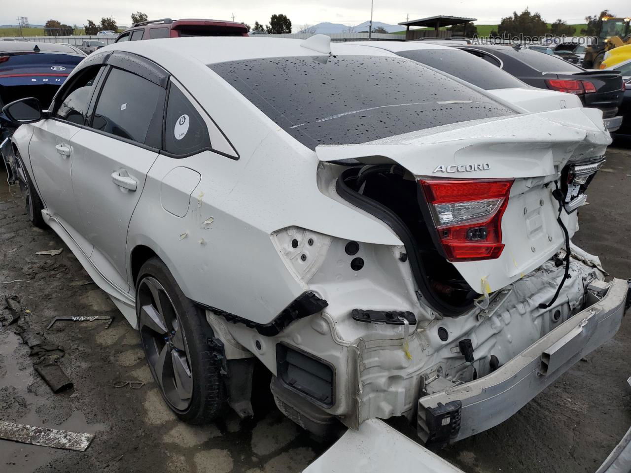 2018 Honda Accord Sport White vin: 1HGCV1F30JA185685