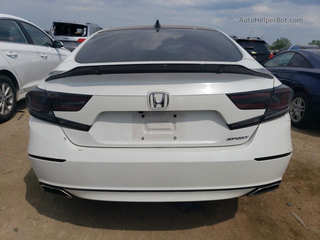 2018 Honda Accord Sport White vin: 1HGCV1F3XJA102571