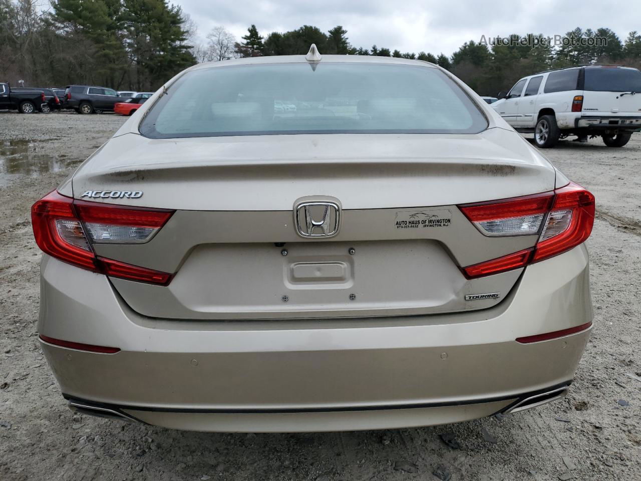 2018 Honda Accord Touring Tan vin: 1HGCV1F95JA135451