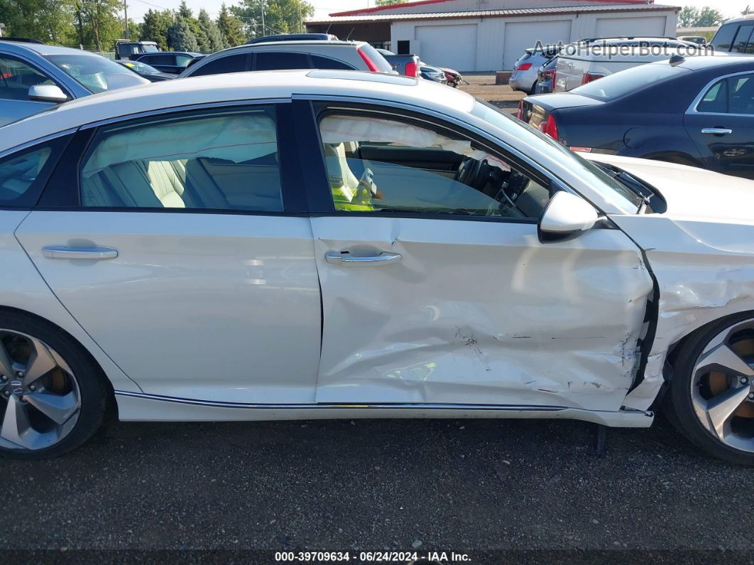 2018 Honda Accord Touring White vin: 1HGCV1F97JA107490