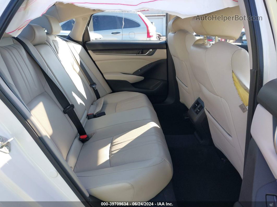 2018 Honda Accord Touring White vin: 1HGCV1F97JA107490