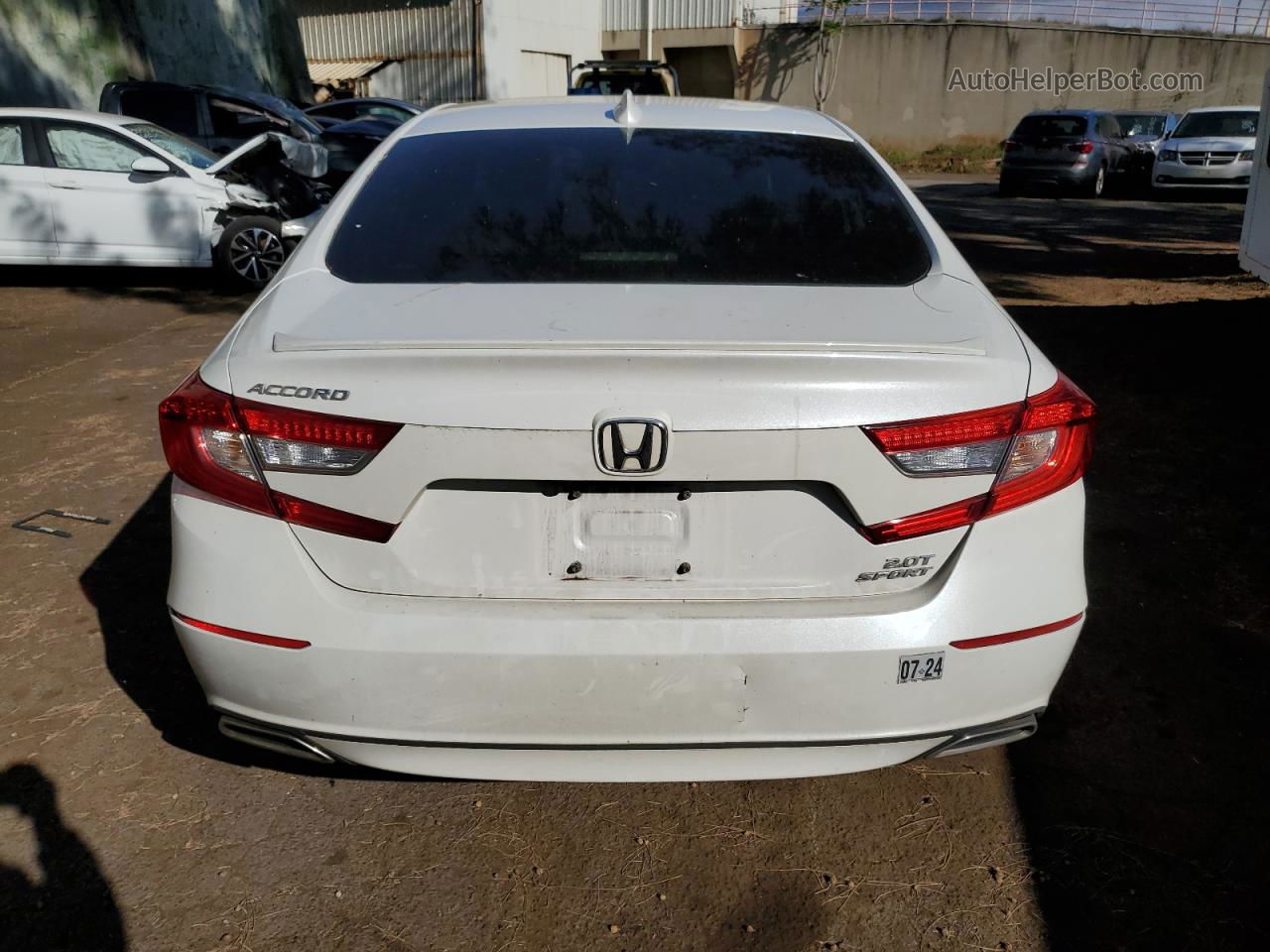 2018 Honda Accord Sport White vin: 1HGCV2F36JA021539
