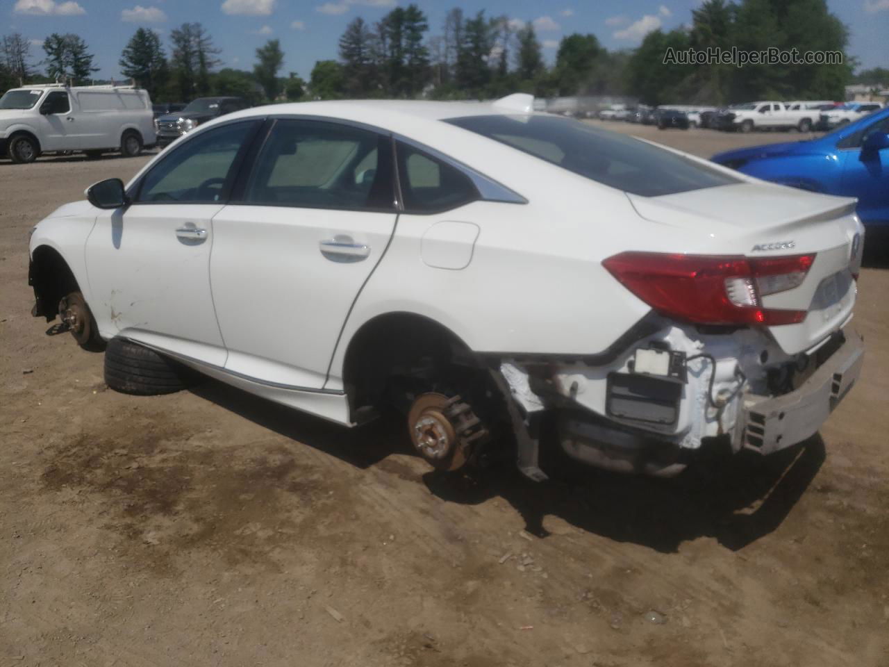 2018 Honda Accord Touring White vin: 1HGCV2F90JA002523