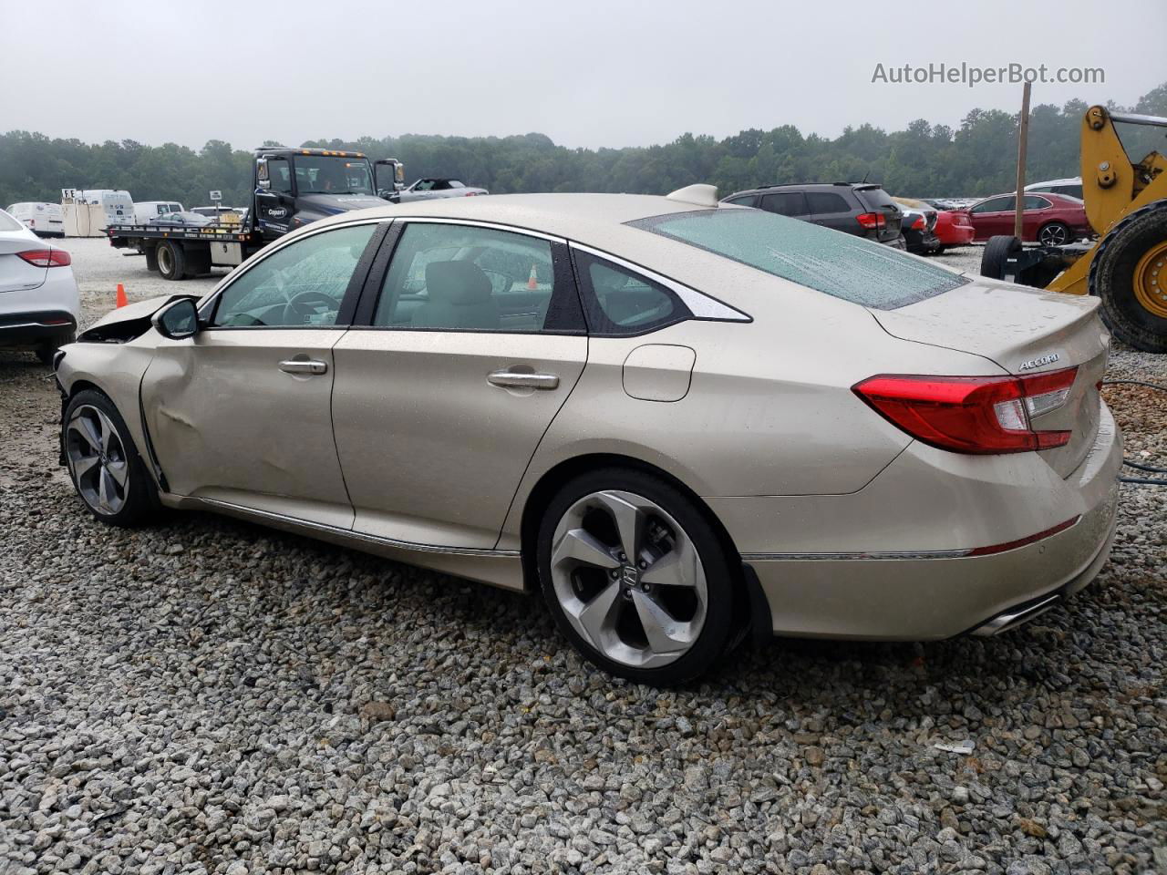 2018 Honda Accord Touring Tan vin: 1HGCV2F90JA050801