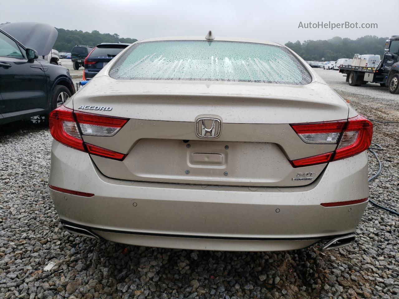 2018 Honda Accord Touring Tan vin: 1HGCV2F90JA050801